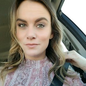 Meet your Posher, Lyndsey